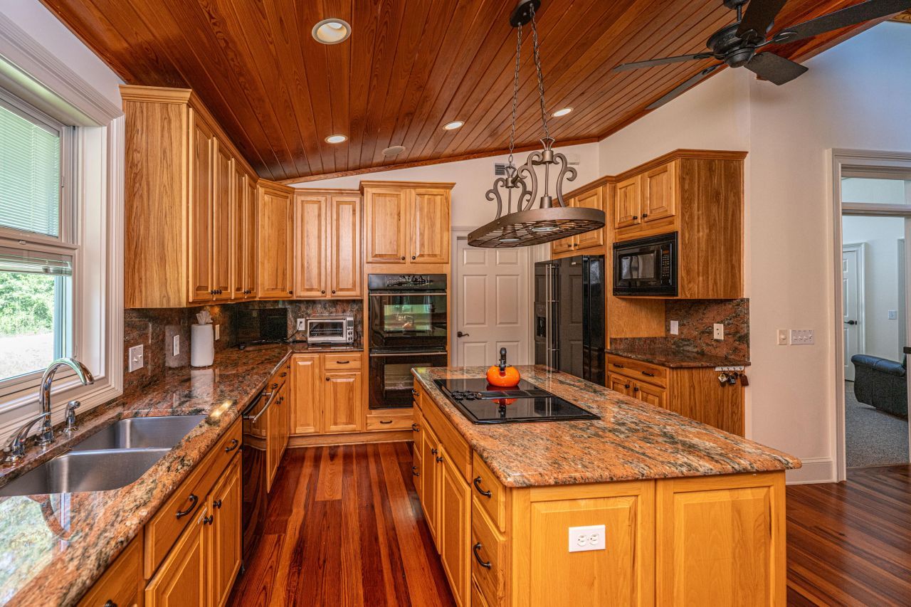 676 Public Lndg Lane Photo 29