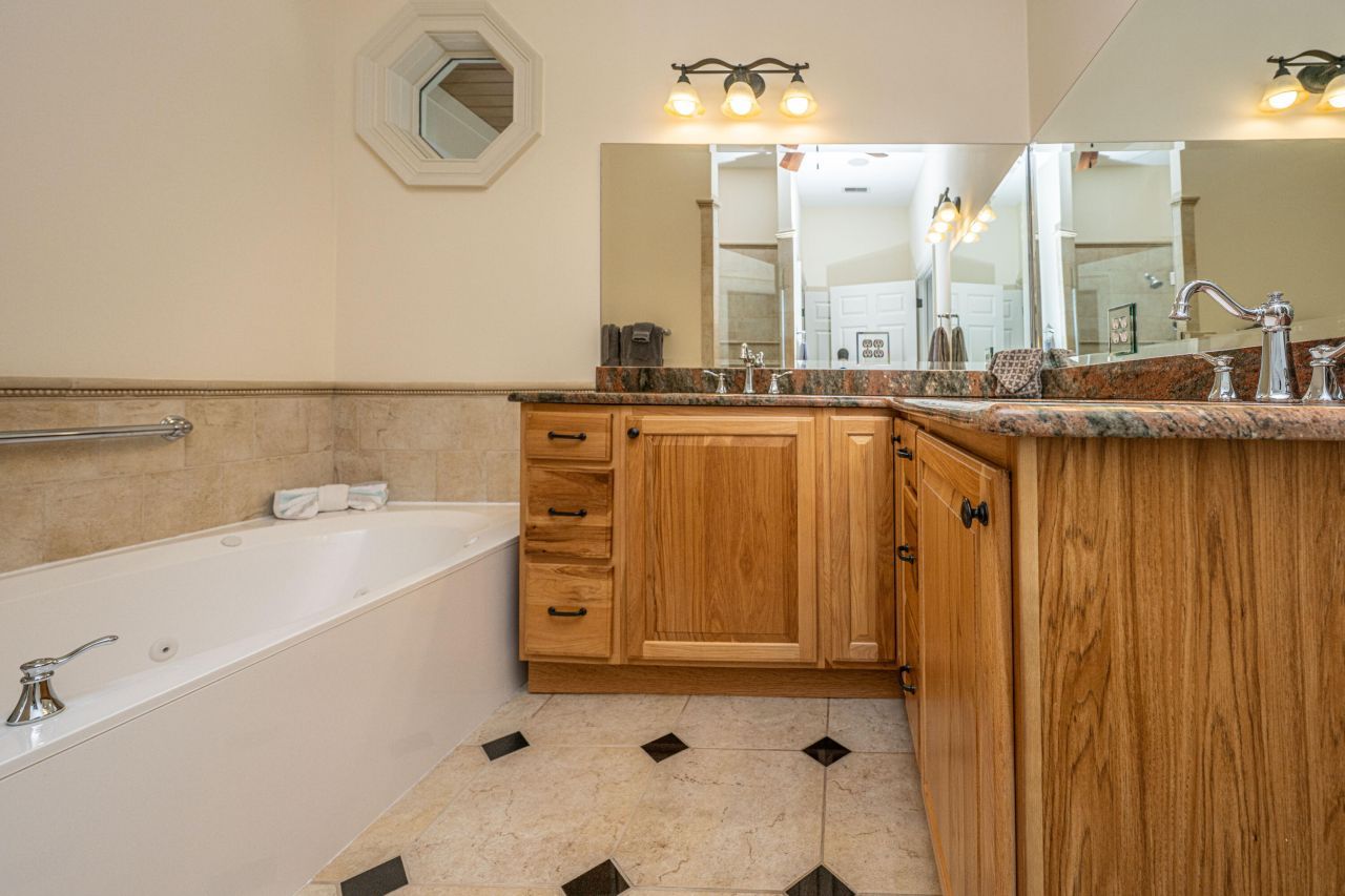 676 Public Lndg Lane Photo 33