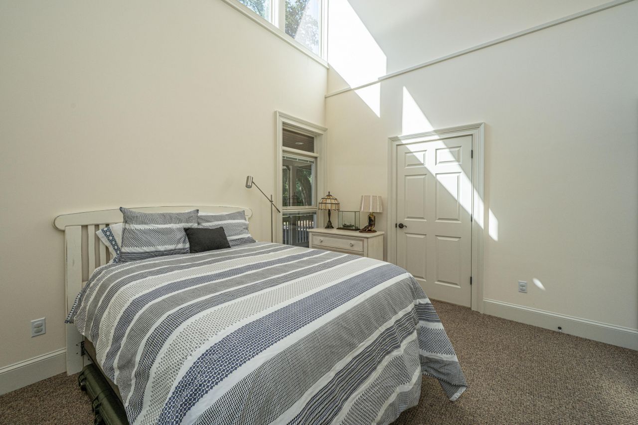 676 Public Lndg Lane Photo 35