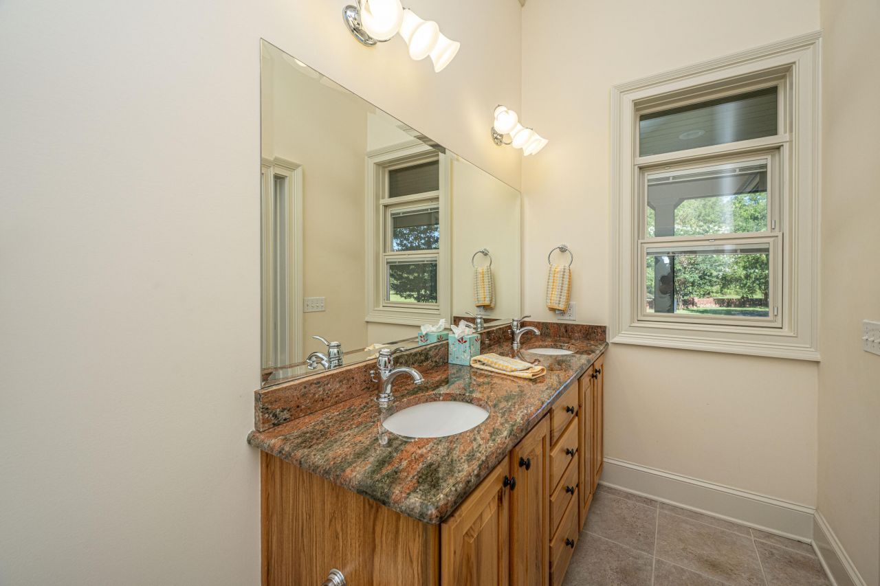 676 Public Lndg Lane Photo 42