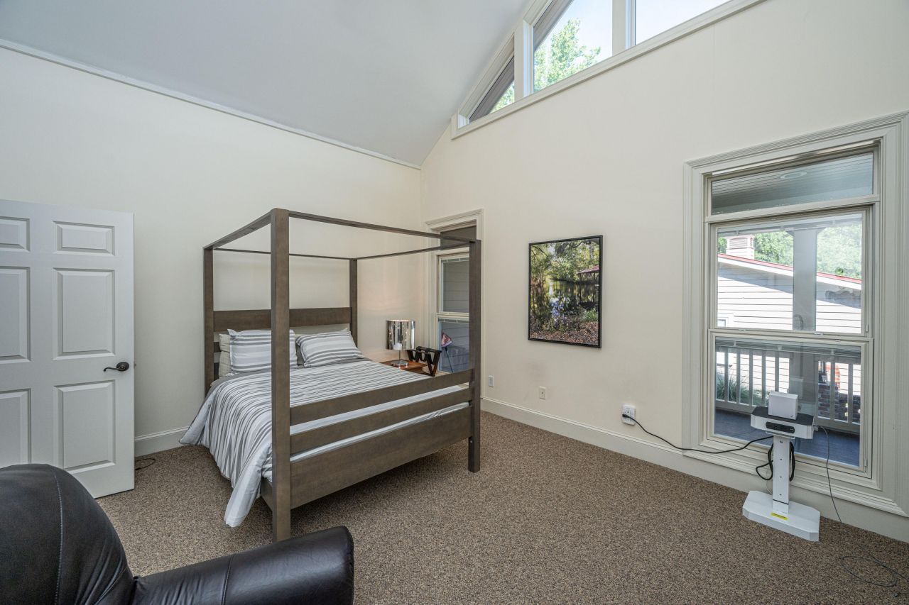 676 Public Lndg Lane Photo 46