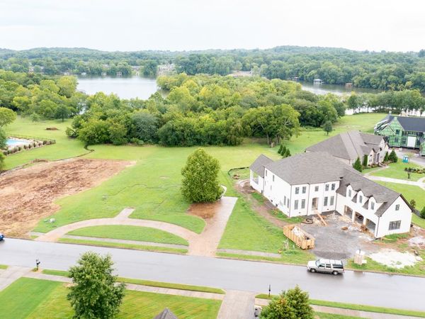 302 Stonebrook Pt, Lebanon, TN 37087