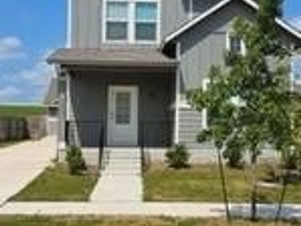 1401 Linwood ST, Leander, TX 78641