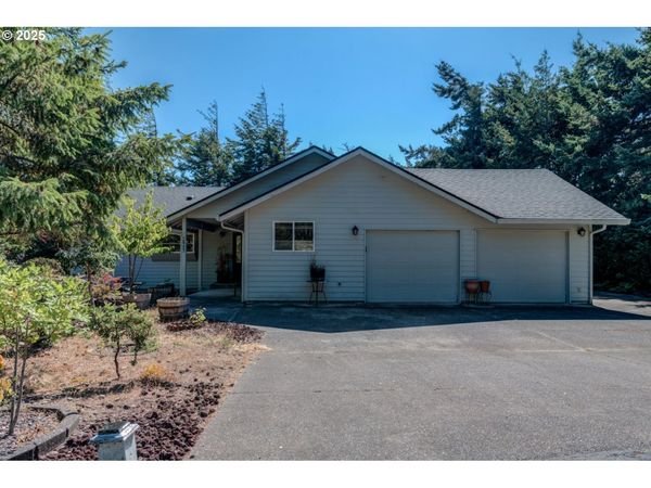87630 WOODMERE E, Florence, OR 97439