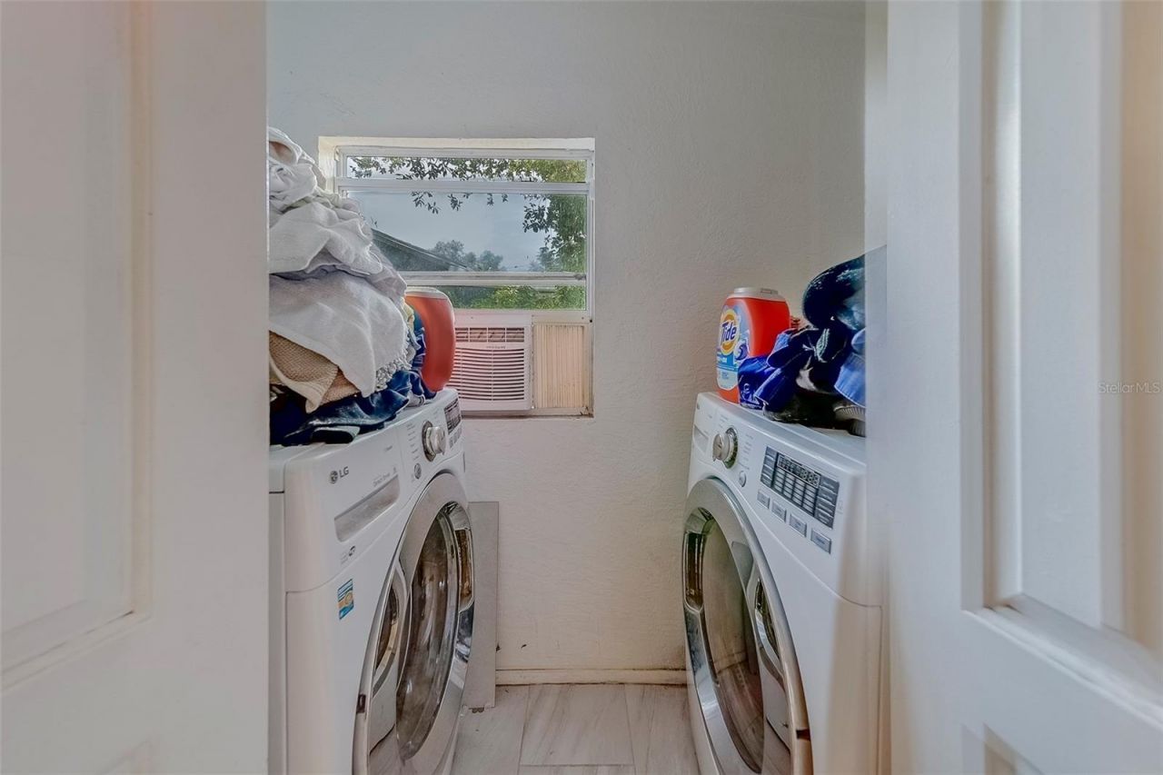 2044 21st Street S, Saint Petersburg, FL 33712 Photo