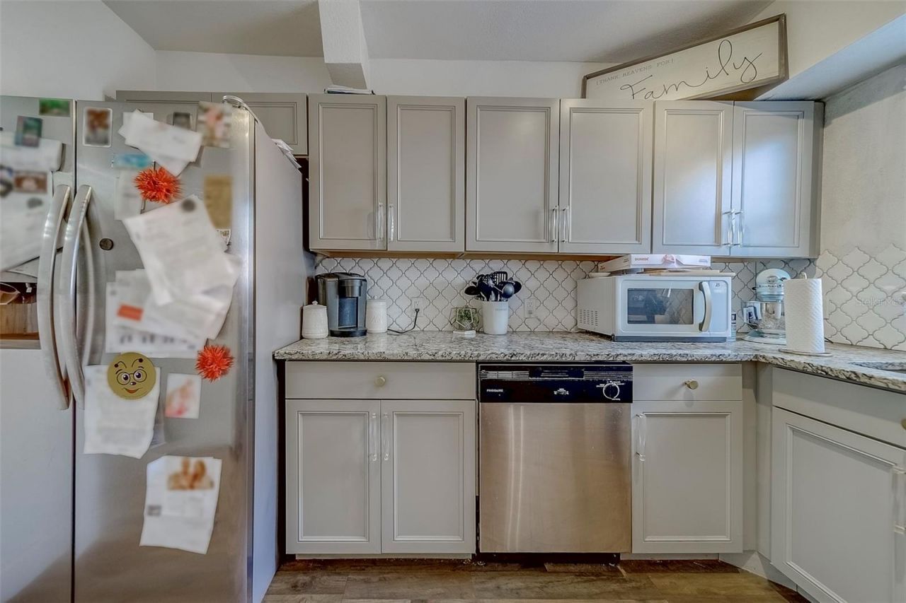 2044 21st Street S, Saint Petersburg, FL 33712 Photo