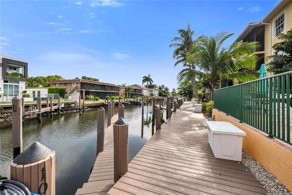 1540 Blue Point Ave, Unit 201, Naples, FL 34102 Photo