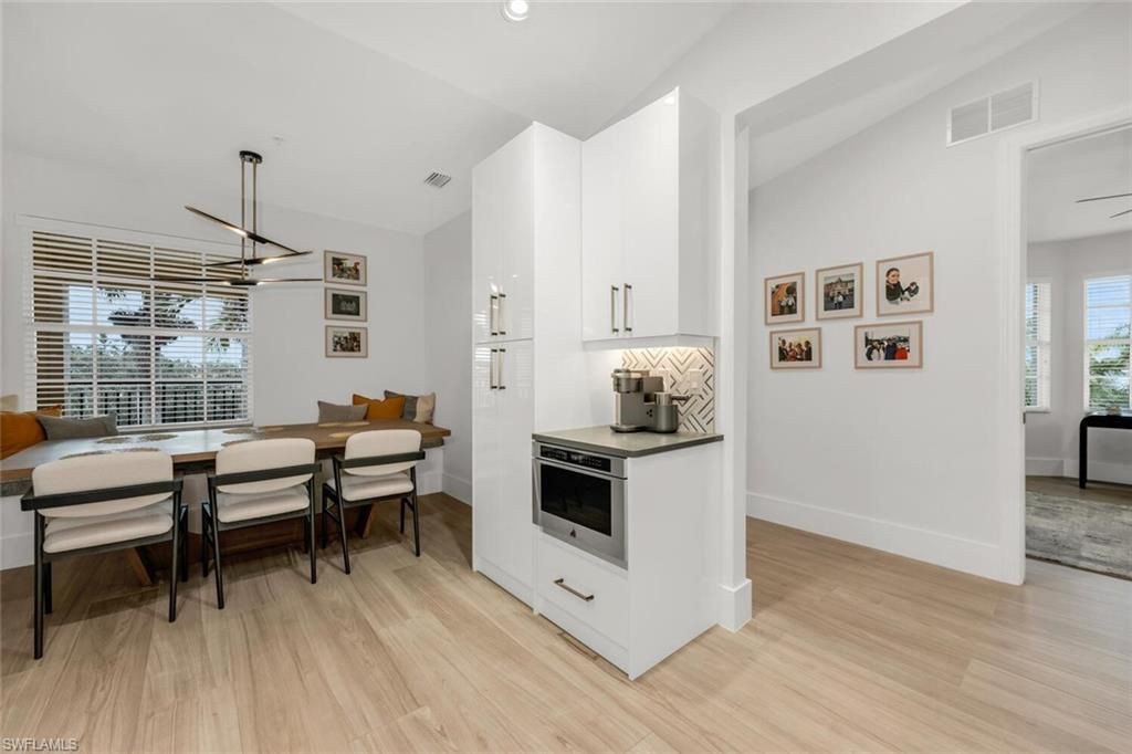 1540 Blue Point Ave, Unit 201, Naples, FL 34102 Photo