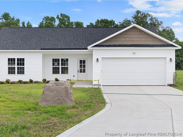 34 Chariot Circle, Lumber Bridge, NC 28357