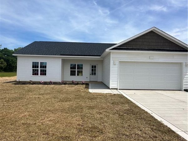 34 Chariot Circle, Lumber Bridge, NC 28357