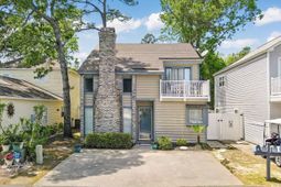 829 9th Ave. S photo 4