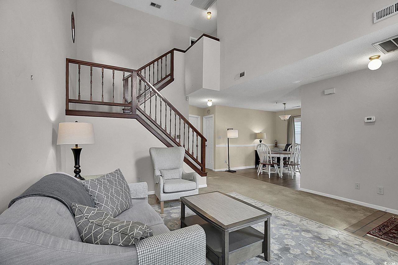 829 9th Ave. S Photo 4