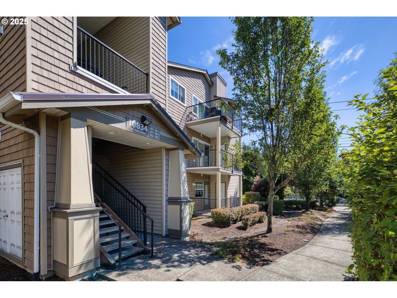 10834 NE Holly St, Unit 202, Hillsboro, OR 97006 Main Photo