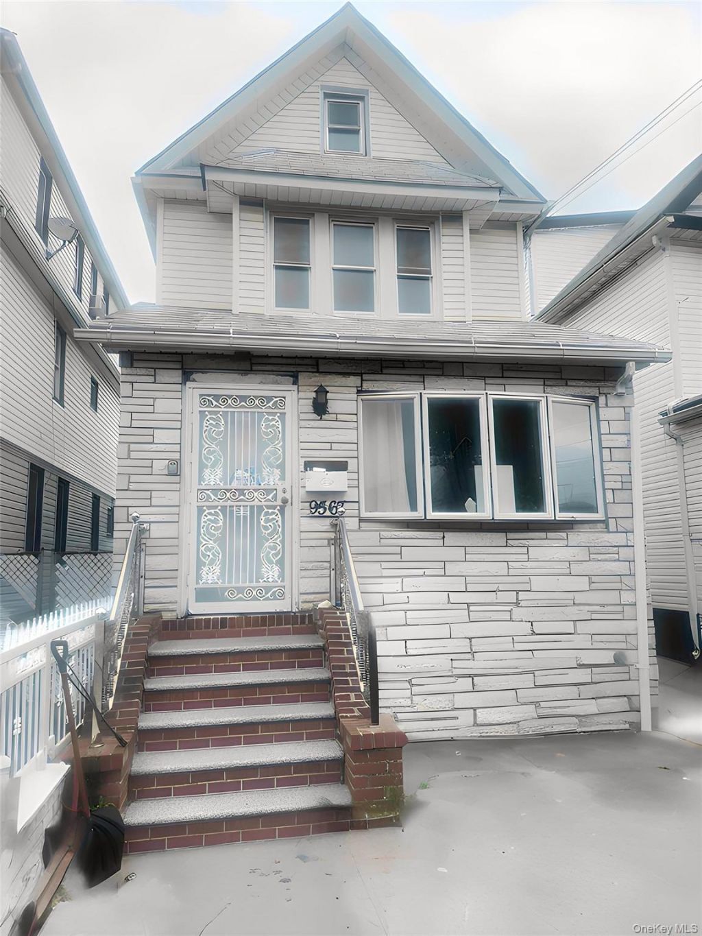 9567 111th Street, Richmond Hill, NY 11419 Main Photo