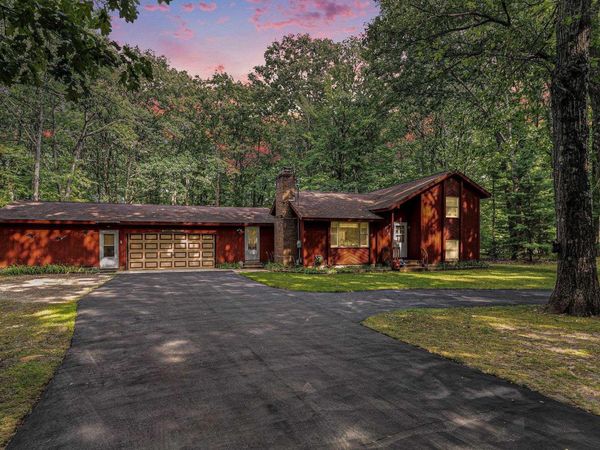 1781 Rogers, Grawn, MI 49637