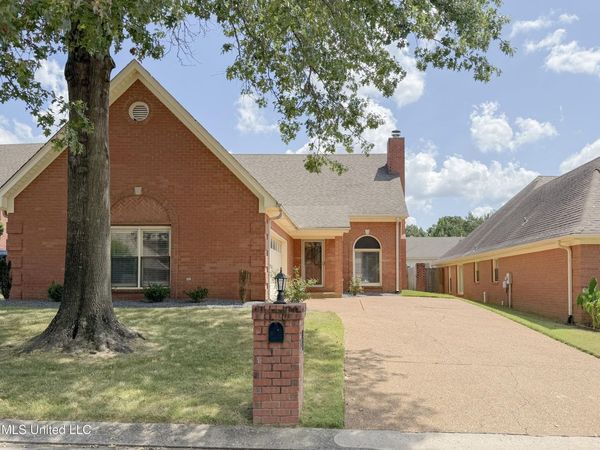 6570 Masters Drive, Olive Branch, MS 38654