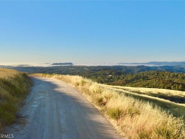 74010 Copperhead Road, Bradley, CA 93426