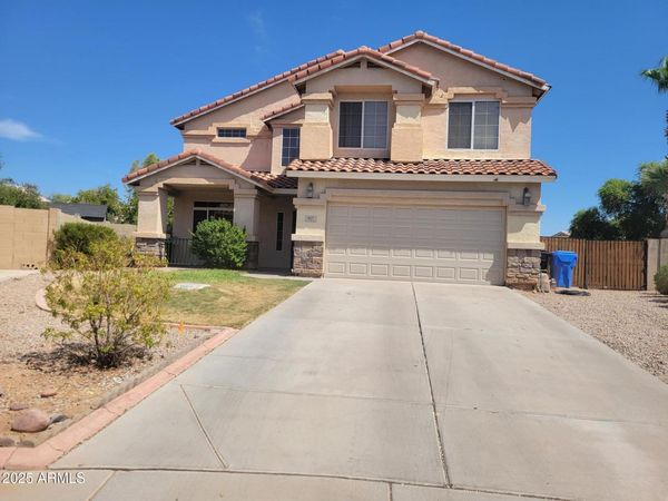 897 W PINON Avenue, Gilbert, AZ 85233