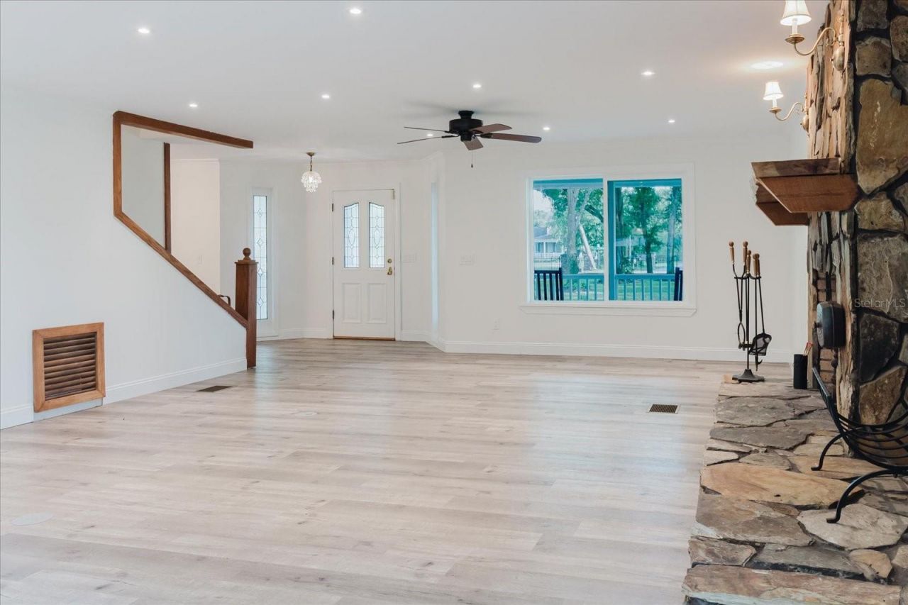 5455 Lake Le Clare Road, Lutz, FL 33558 Photo