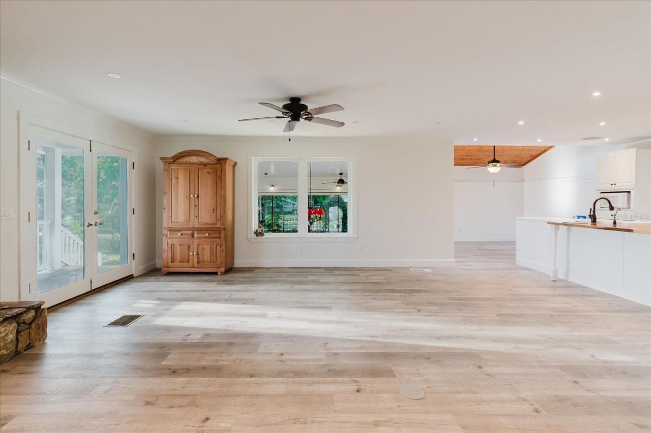 5455 Lake Le Clare Road, Lutz, FL 33558 Photo