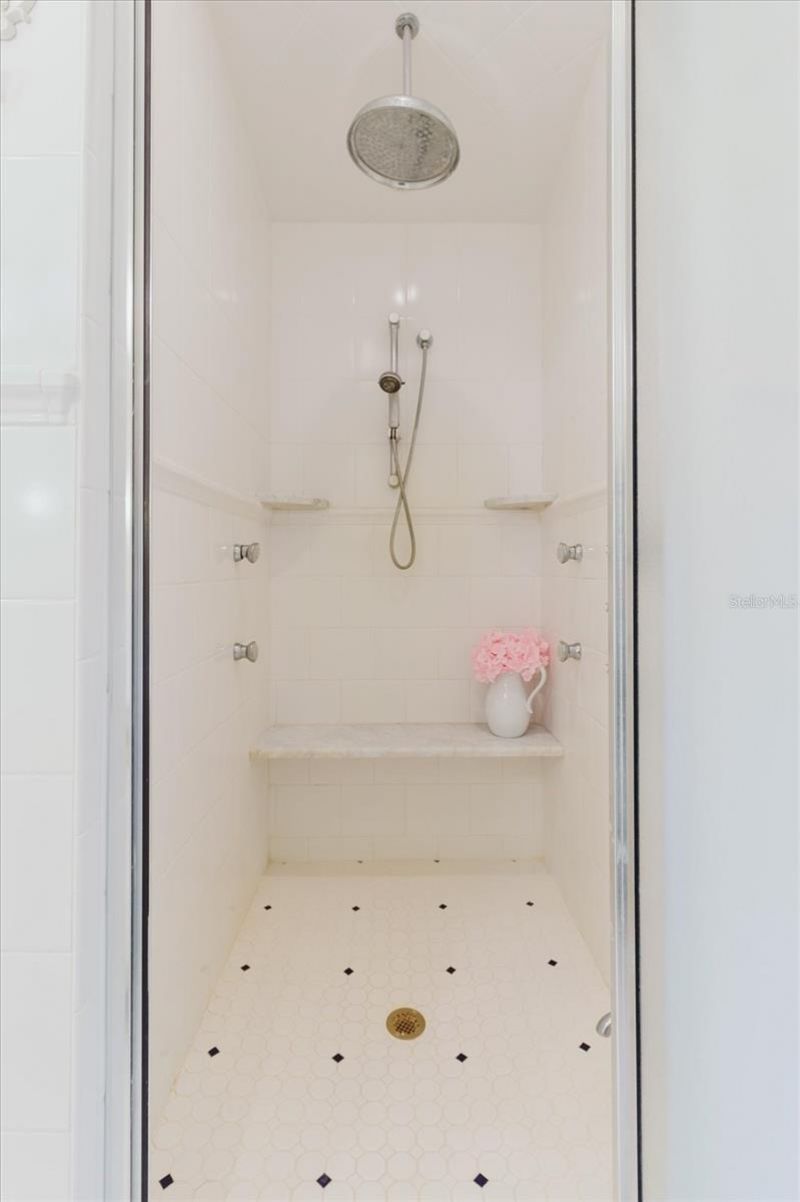 5455 Lake Le Clare Road, Lutz, FL 33558 Photo