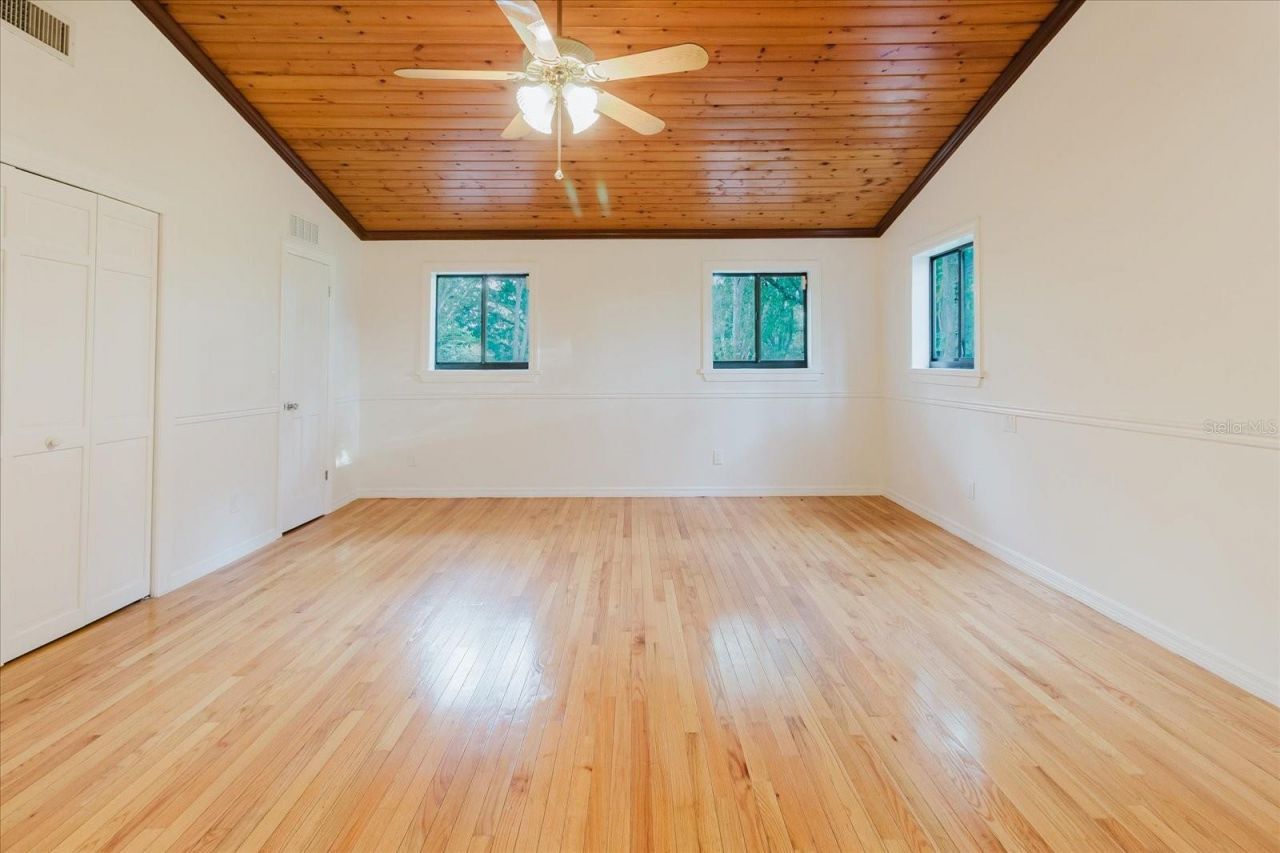 5455 Lake Le Clare Road, Lutz, FL 33558 Photo