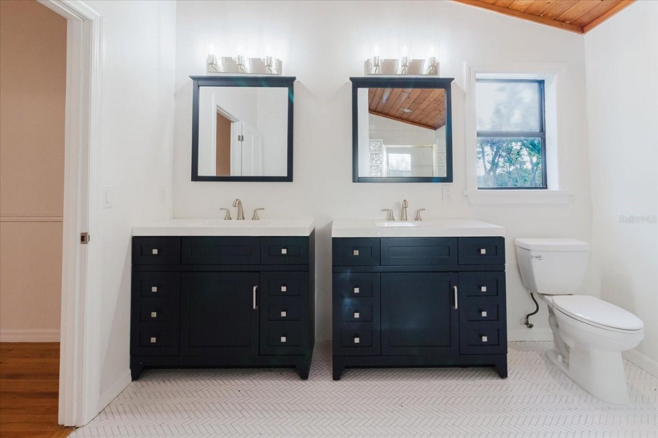 5455 Lake Le Clare Road, Lutz, FL 33558 Photo