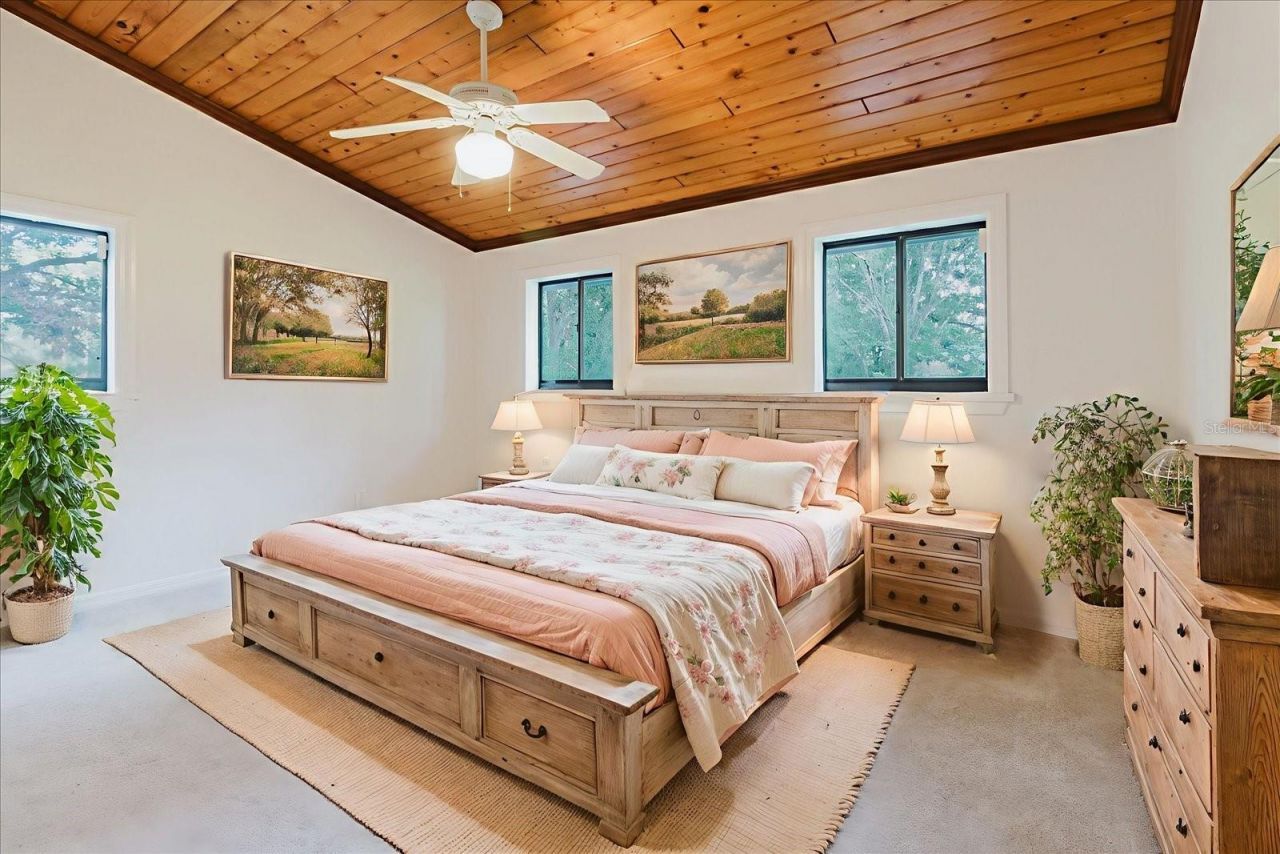 5455 Lake Le Clare Road, Lutz, FL 33558 Photo