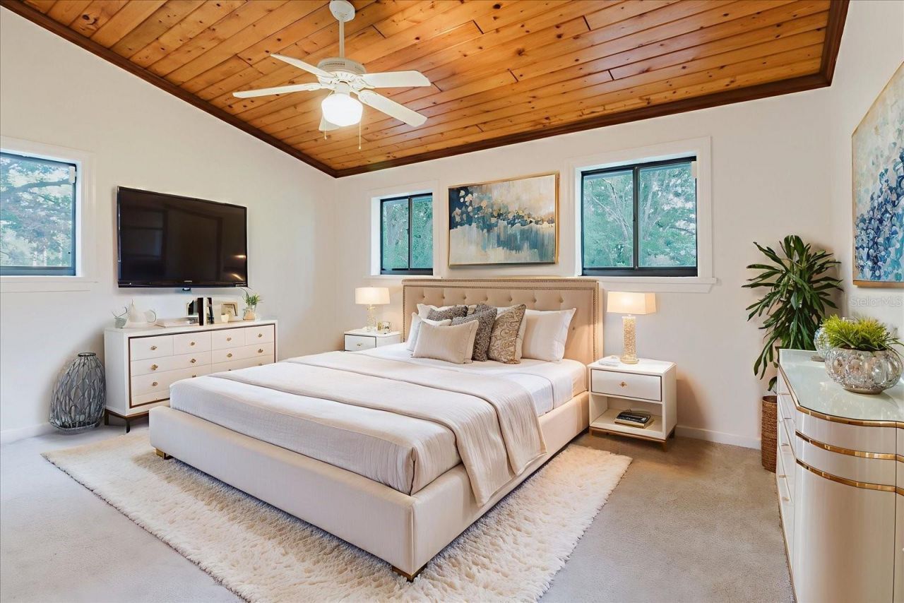 5455 Lake Le Clare Road, Lutz, FL 33558 Photo