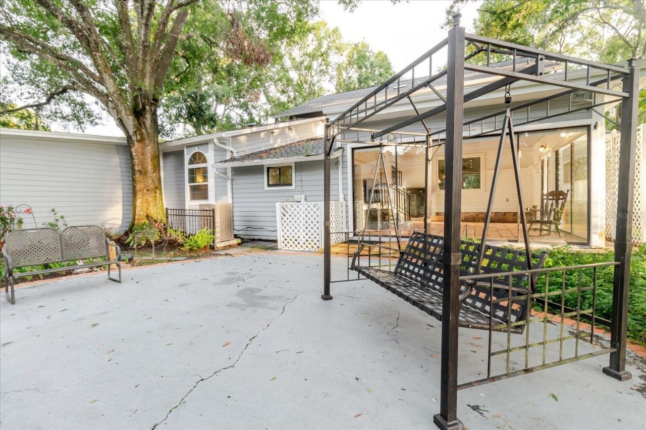 5455 Lake Le Clare Road, Lutz, FL 33558 Photo