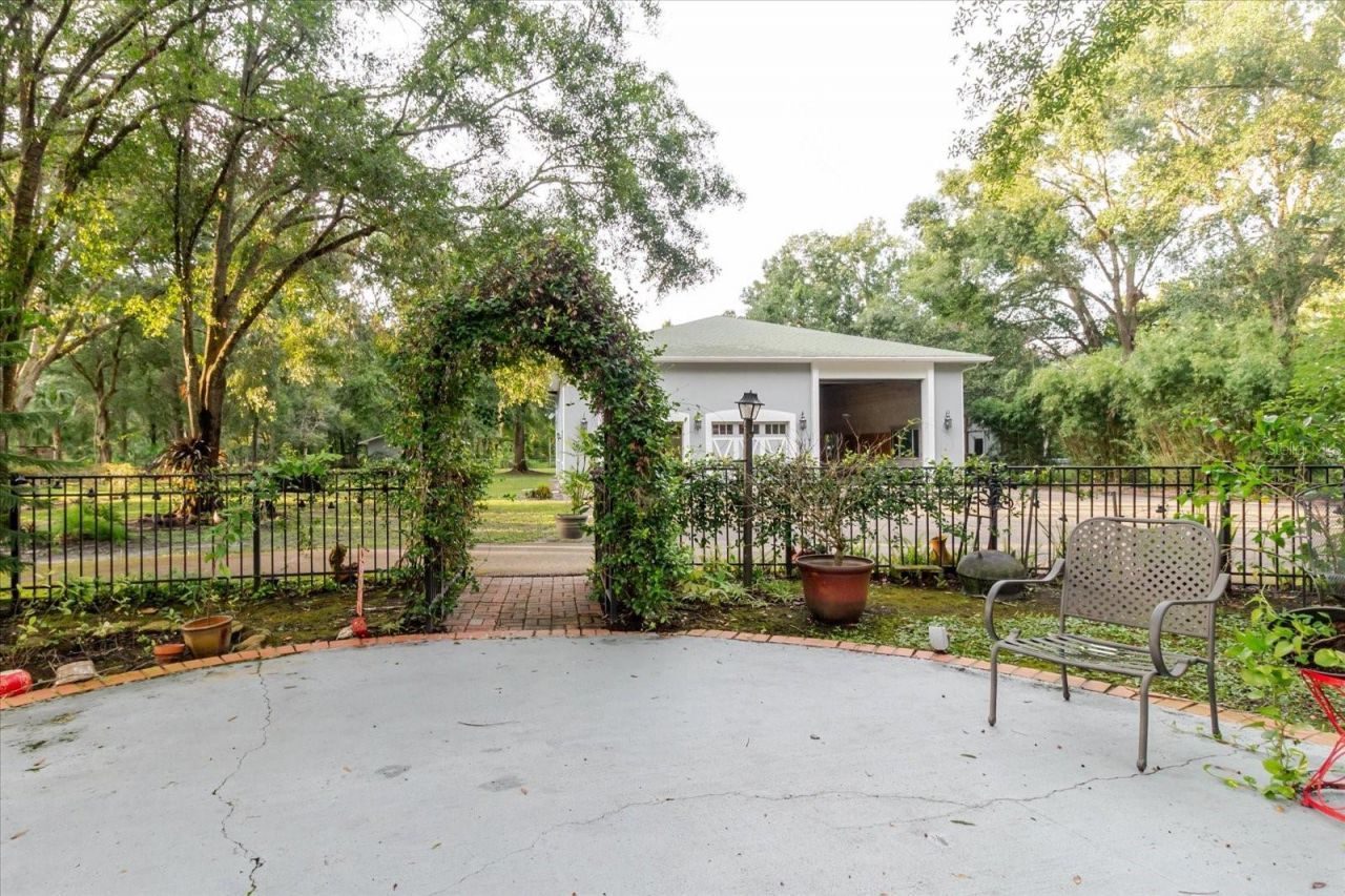 5455 Lake Le Clare Road, Lutz, FL 33558 Photo