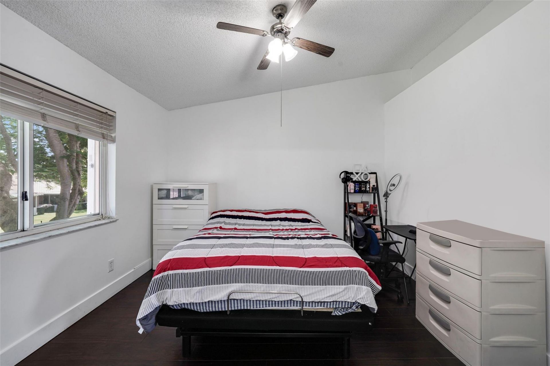 757 NW 208th Drive, Pembroke Pines, FL 33029 Photo