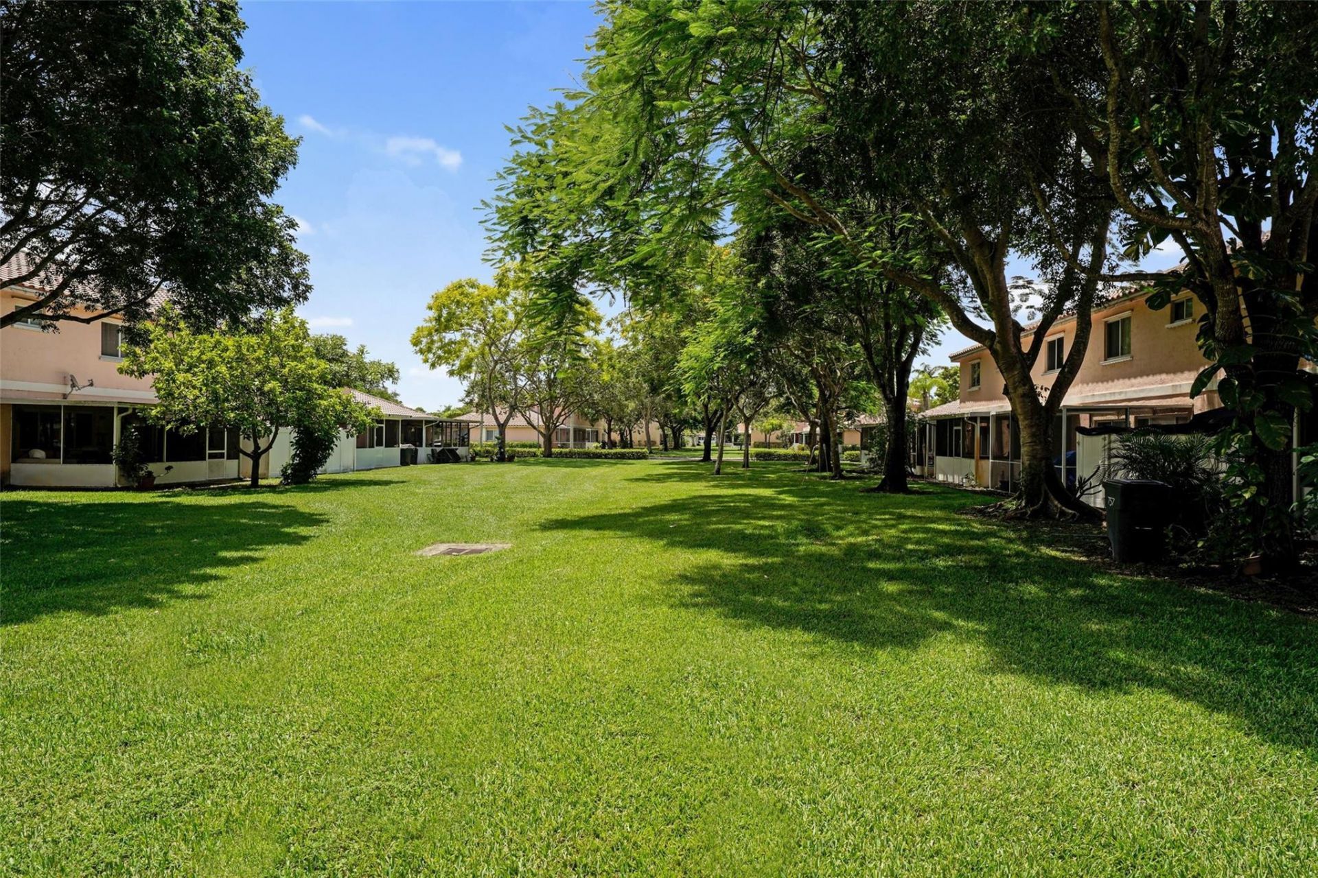 757 NW 208th Drive, Pembroke Pines, FL 33029 Photo