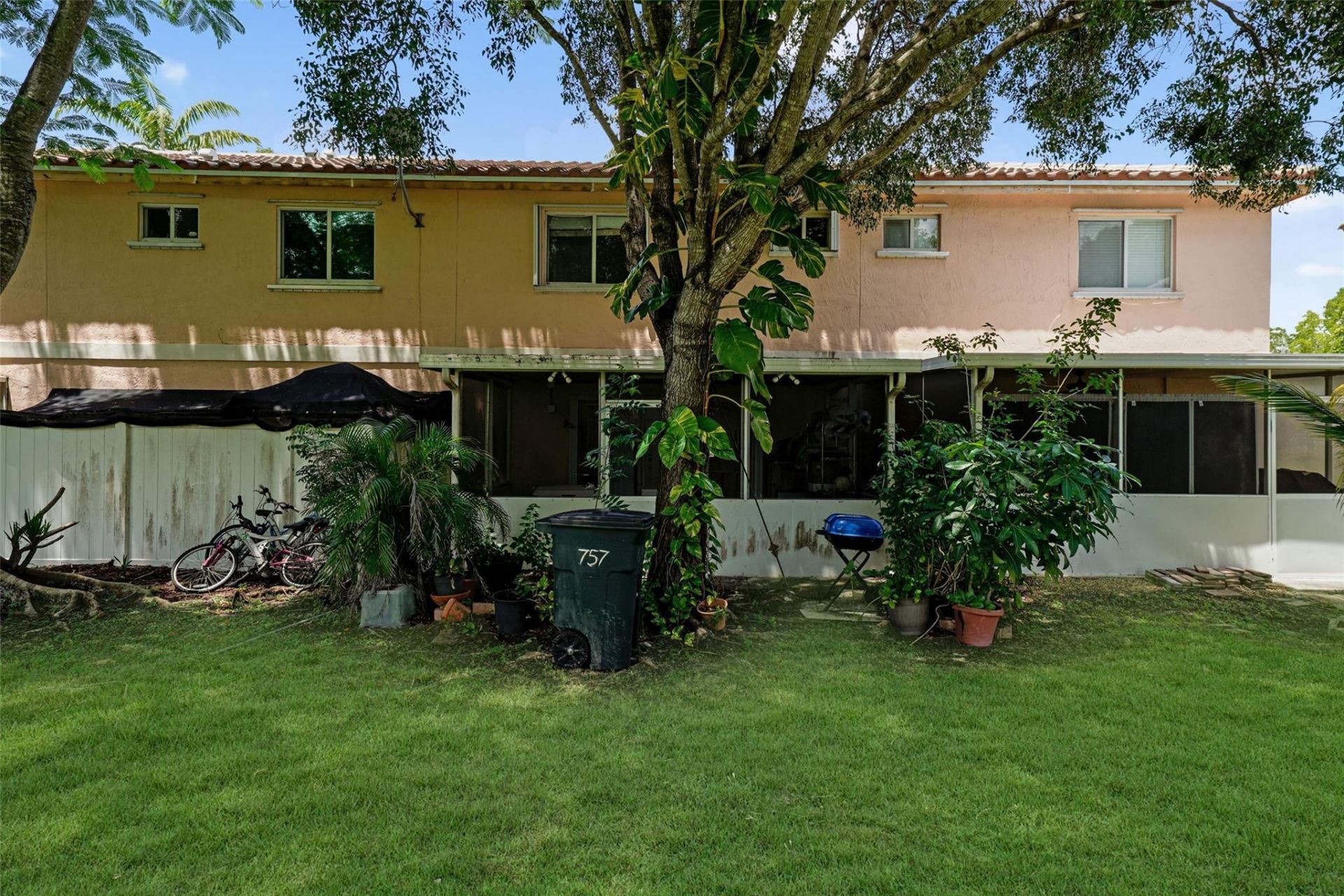 757 NW 208th Drive, Pembroke Pines, FL 33029 Photo