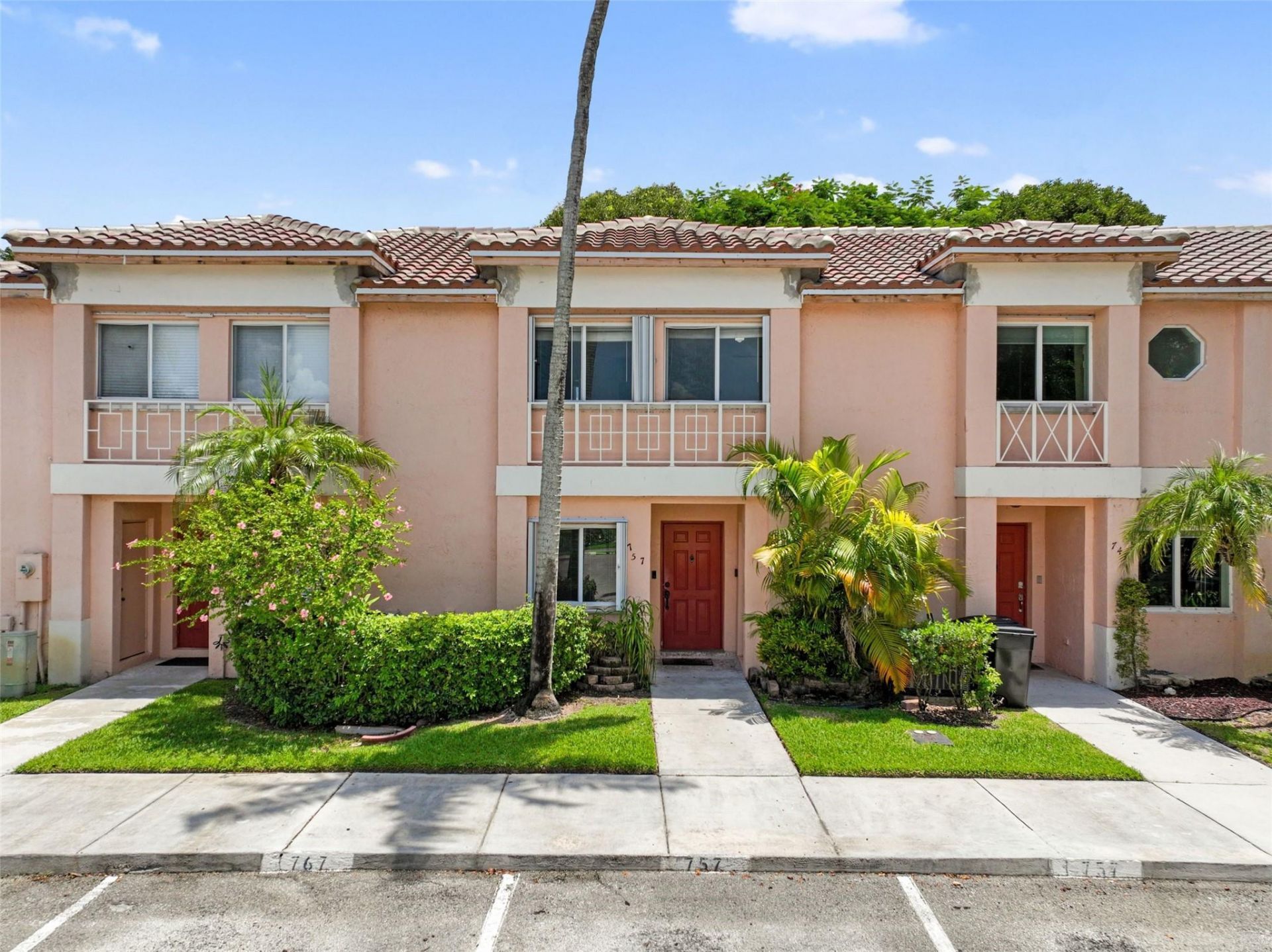 757 NW 208th Drive, Pembroke Pines, FL 33029 Photo