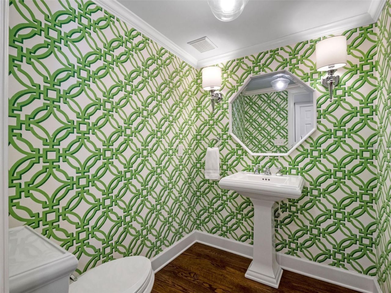 811 N Lake Adair Boulevard, Orlando, FL 32804 Photo