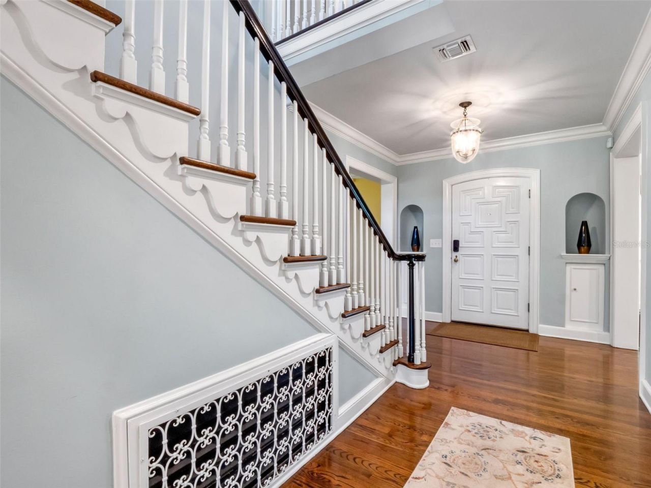 811 N Lake Adair Boulevard, Orlando, FL 32804 Photo