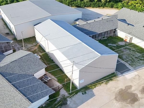 250 Citrus Lane, Wood River, IL 62095