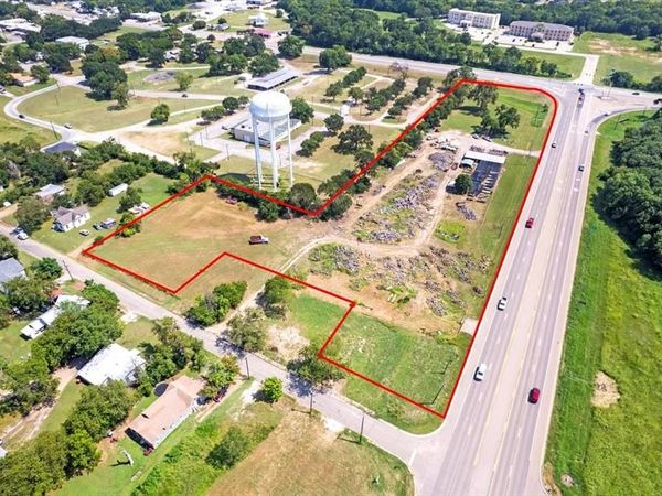 604 N Tx-121, Bonham, TX 75418