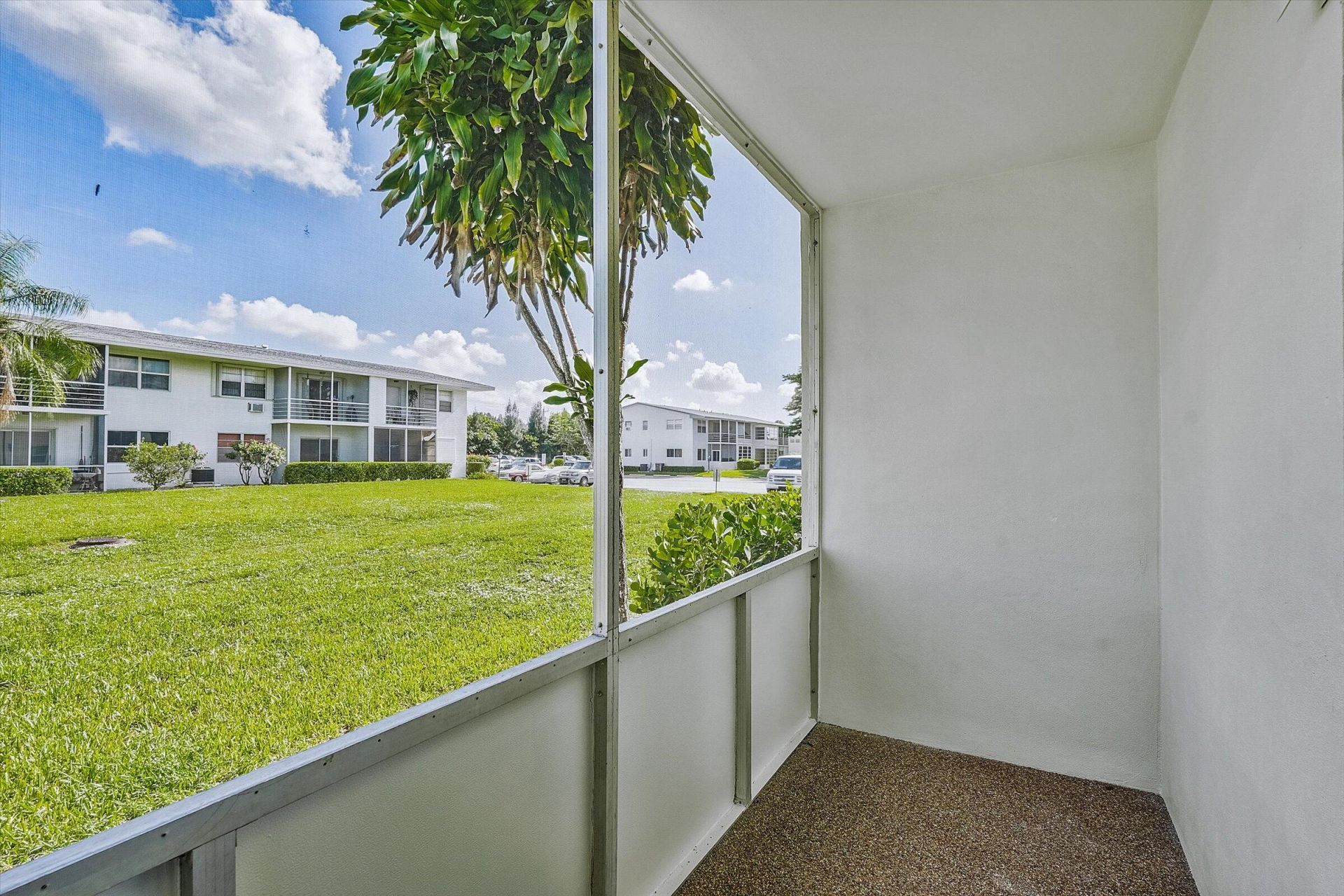 105 Coventry E, Unit 105, West Palm Beach, FL 33417 Photo