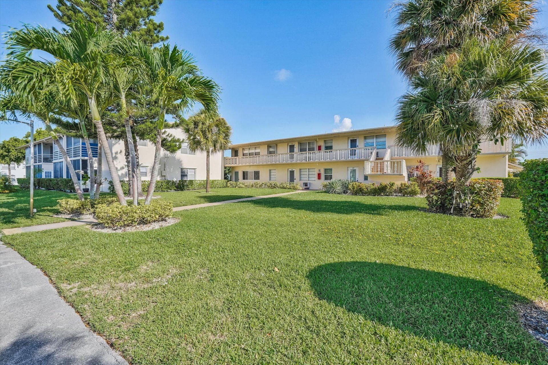 105 Coventry E, Unit 105, West Palm Beach, FL 33417 Photo
