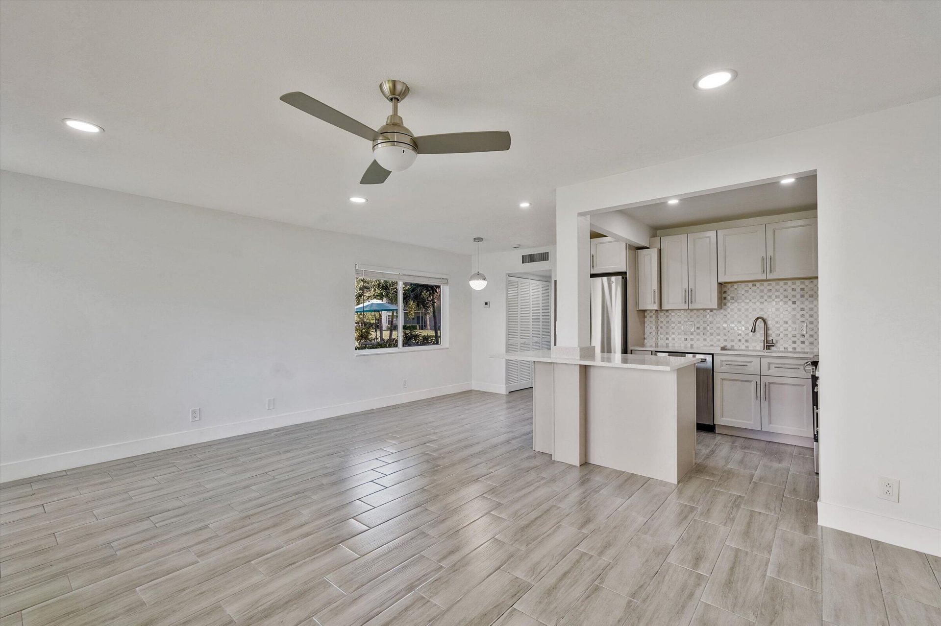 105 Coventry E, Unit 105, West Palm Beach, FL 33417 Photo