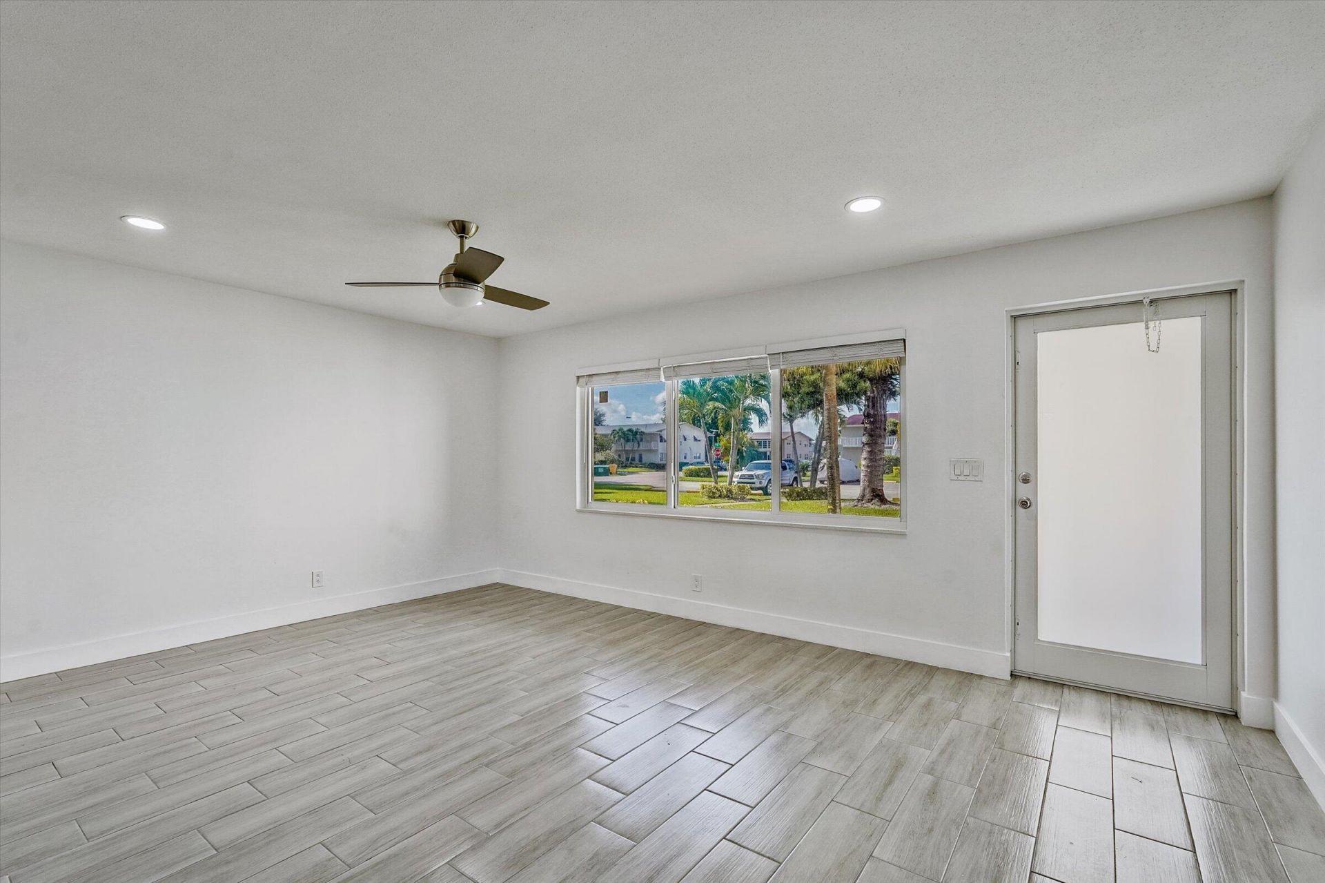 105 Coventry E, Unit 105, West Palm Beach, FL 33417 Photo