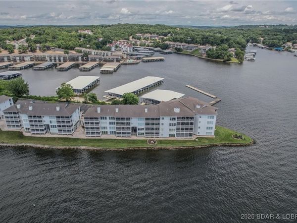 468 Regatta Bay Drive, Unit 1C, Lake Ozark, MO 65049