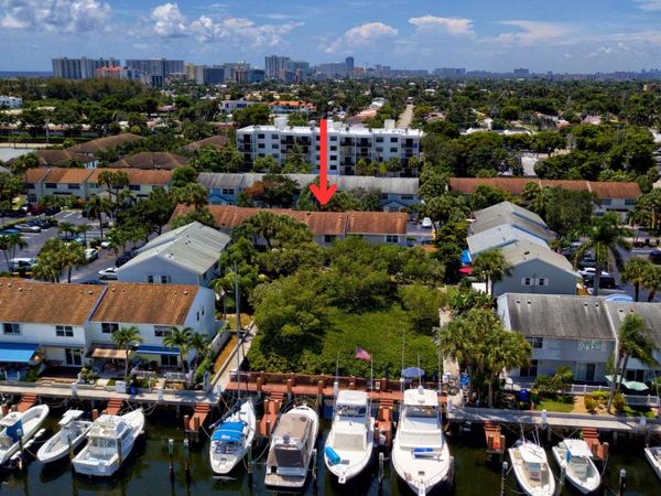 2753 NE 15th Street, Pompano Beach, FL 33062