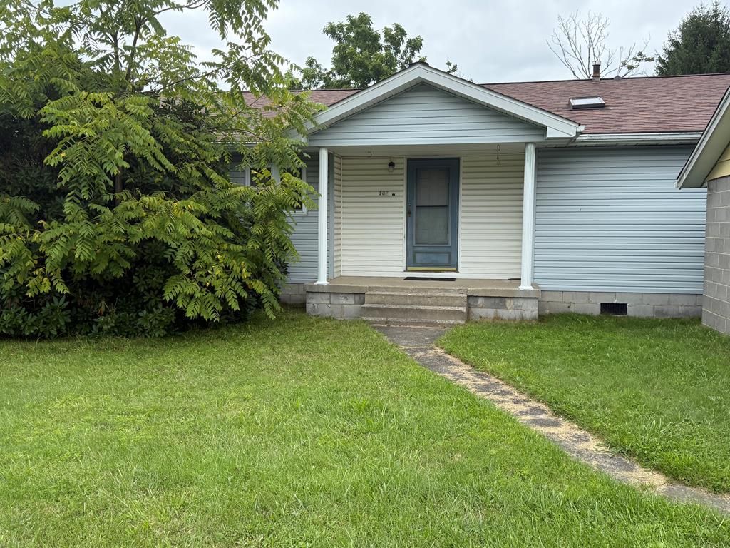 187 Pluto Road, Shady Spring, WV 25918 Main Photo