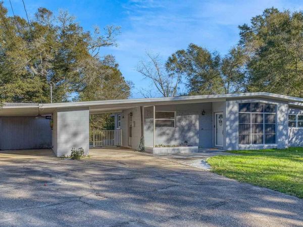 20 Adkinson Dr, Pensacola, FL 32506