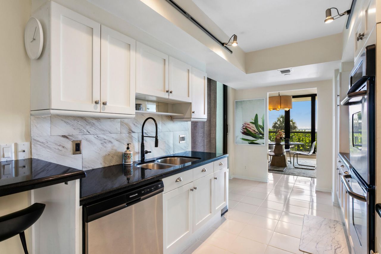 4050 N Ocean Drive, Unit 1-101, Singer Island, FL 33404 Photo