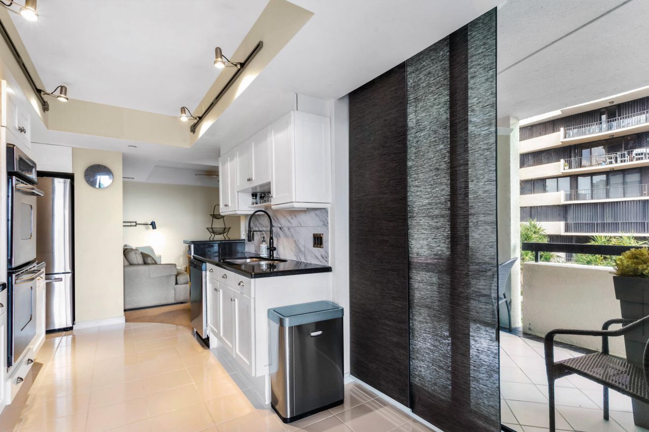 4050 N Ocean Drive, Unit 1-101, Singer Island, FL 33404 Photo