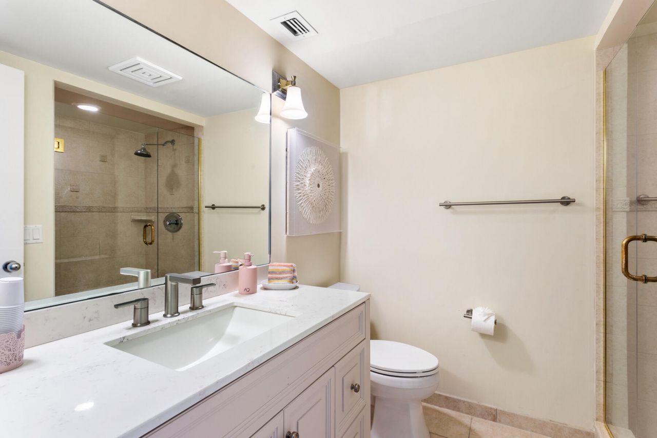 4050 N Ocean Drive, Unit 1-101, Singer Island, FL 33404 Photo